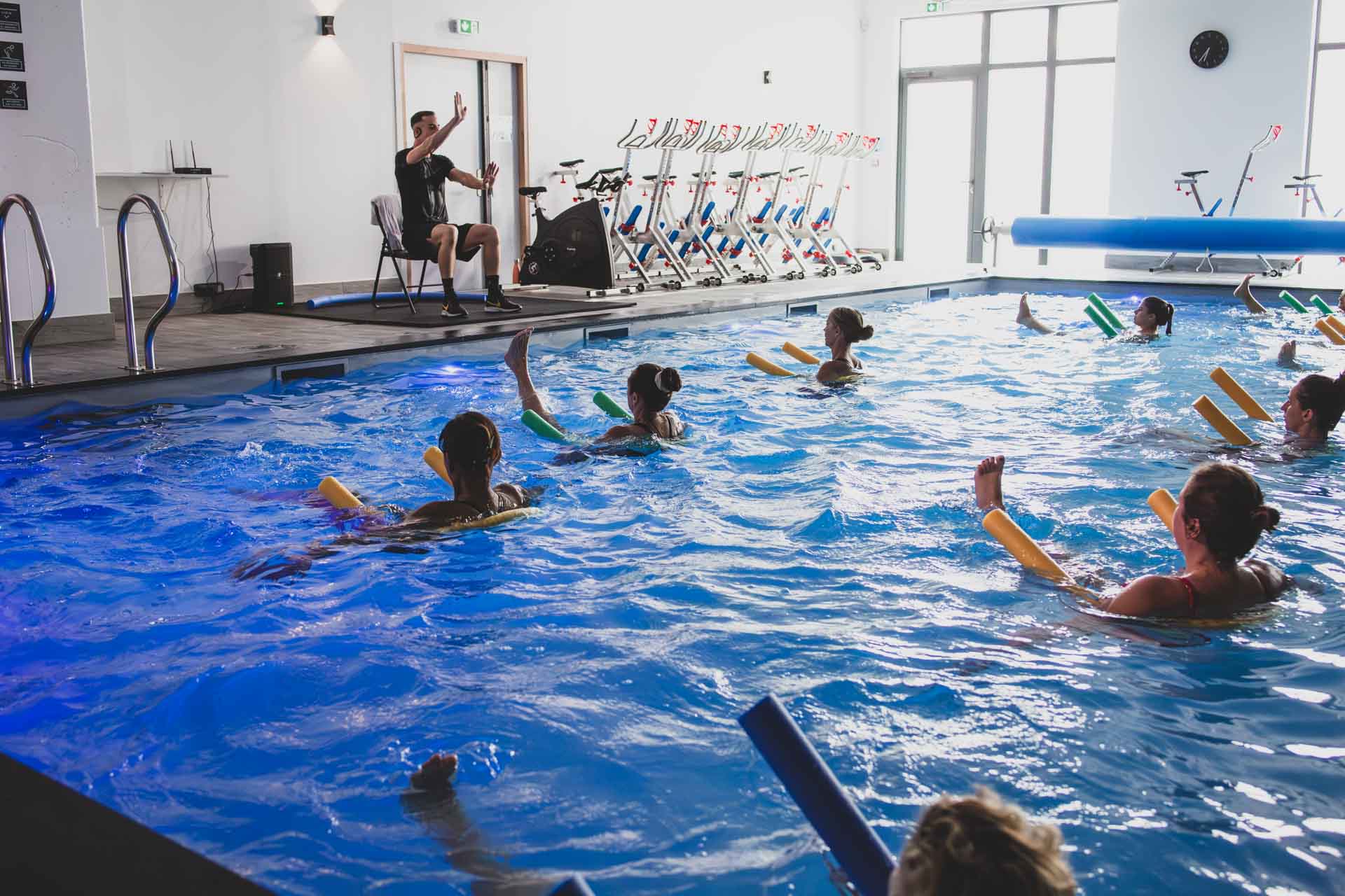 Les cours d'aquatonus à la piscine d'Artligne à Carquefou